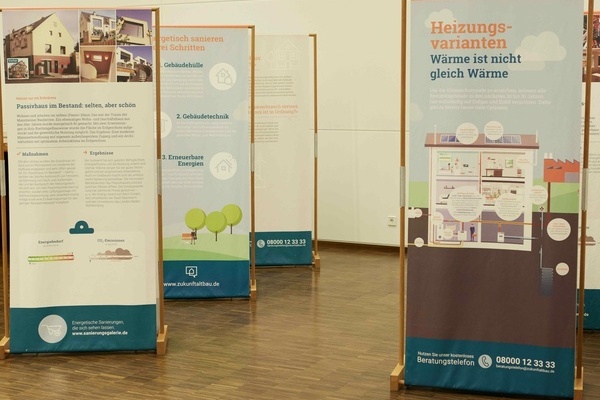 Wanderausstellung über die energetische Sanierung im Rathaus der Gemeinde Vörstetten Wanderausstellung über die energetische Sanierung im Rathaus der Gemeinde Vörstetten